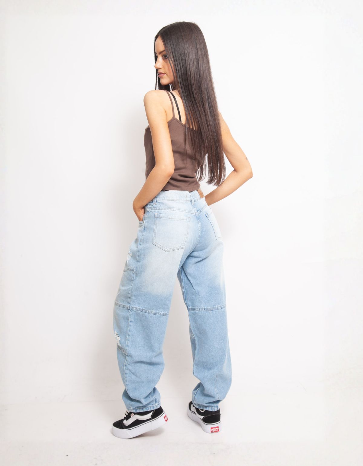 4 ART 770 BAGGY CELESTE ROTURA CON RECORTES