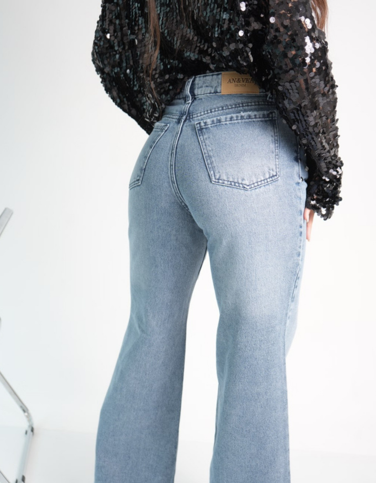 ART 803 WIDE CELESTE / TACHAS